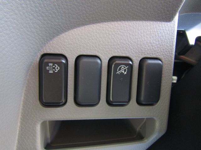 Mitsubishi CANTER 2023-04 185479-20