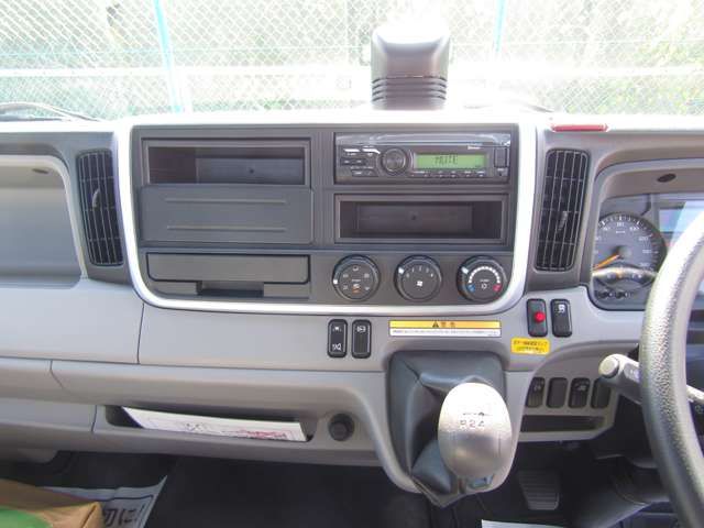 Mitsubishi CANTER 2023-04 185479-14