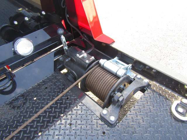 Mitsubishi CANTER 2023-04 185479-10