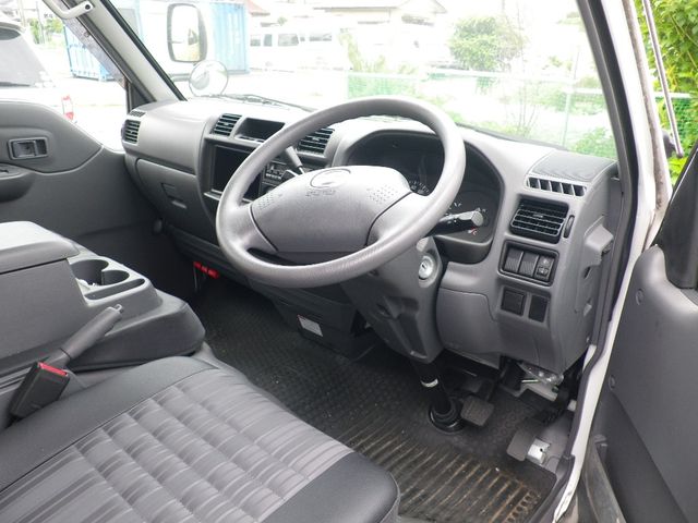 Mazda BONGO VAN 2018-03 3410-2
