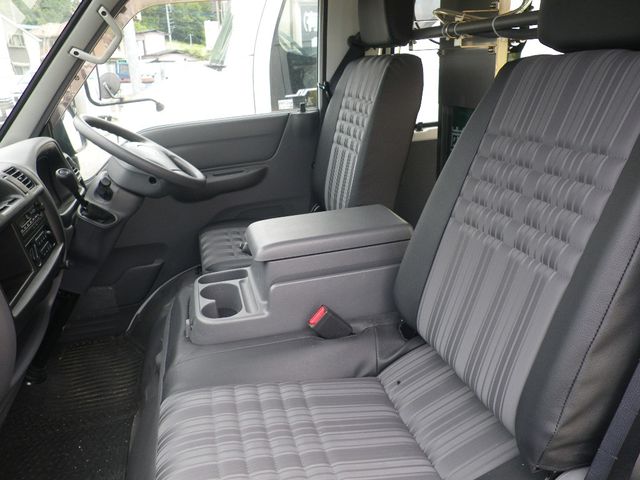 Mazda BONGO VAN 2018-03 3410-4