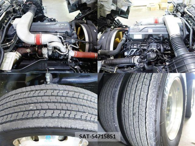 Nissan QUON 2014-06 354421-13