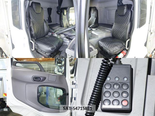 Nissan QUON 2014-06 354421-14