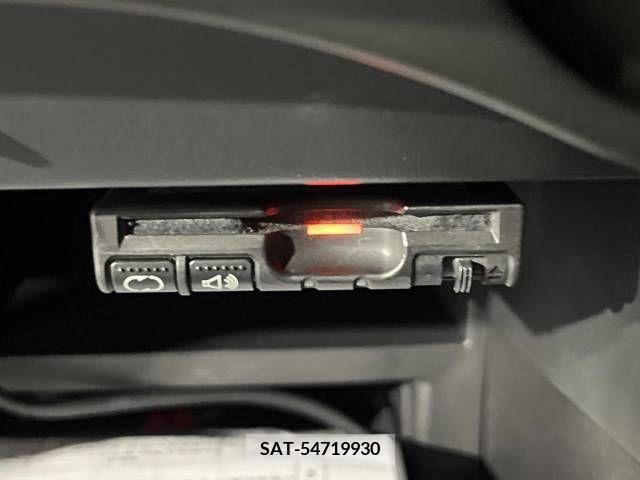 Nissan NOTE 2013-08 280153-4