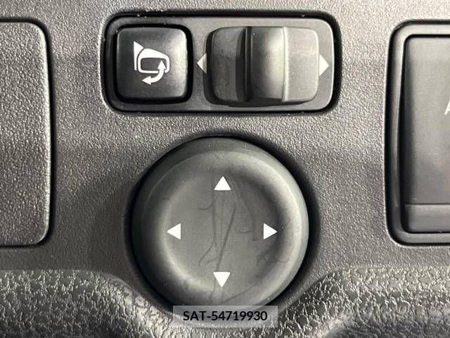 Nissan NOTE 2013-08 280153-7