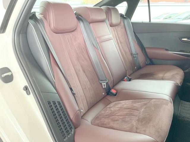 Toyota CROWN SEDAN 2018-12 188823-10