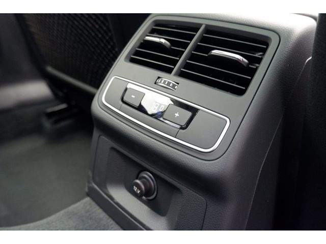 Audi A4 2022-12 185405-25