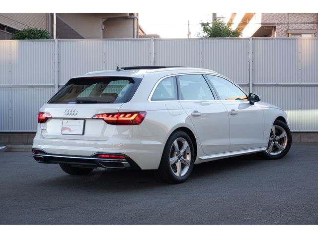 Audi A4 2022-12 185405-7