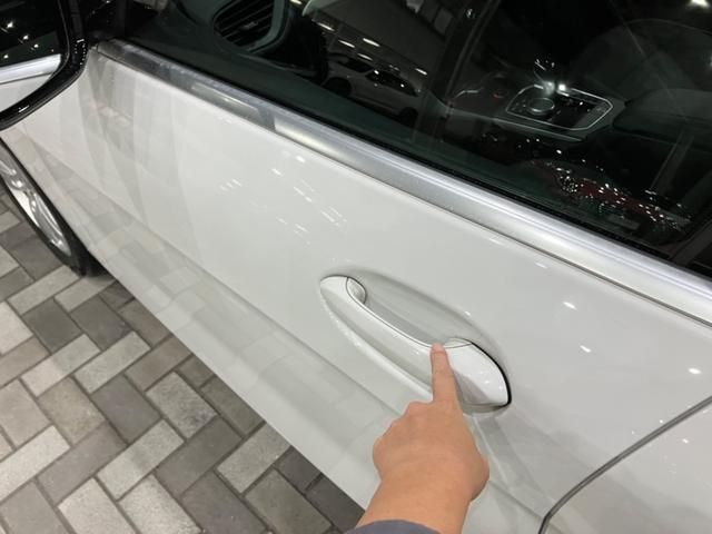 Bmw 2 SERIES 2021-03 13689-8