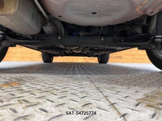 Nissan JUKE 2013-10 253452-19