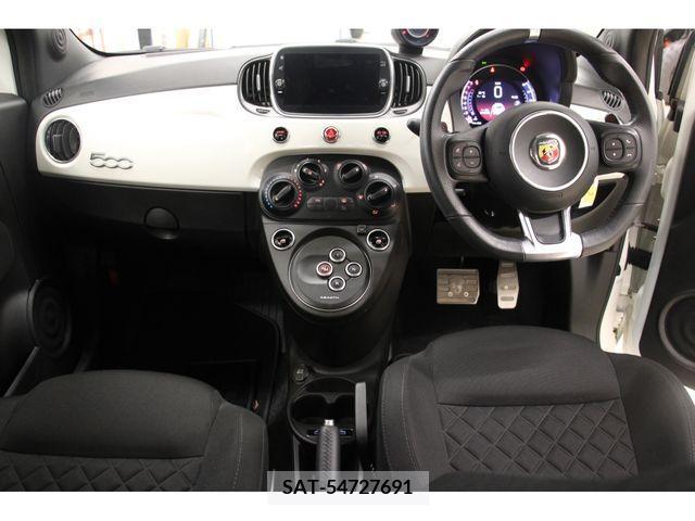 Abarth 595 2020-12 205823-1