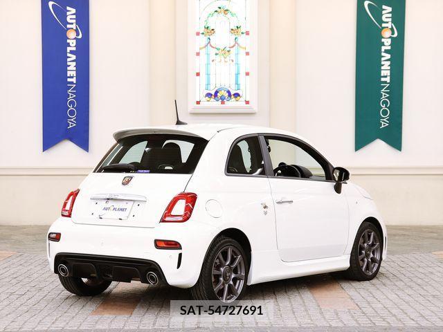 Abarth 595 2020-12 205823-2
