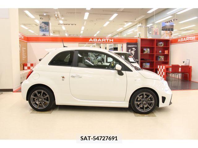 Abarth 595 2020-12 205823-26