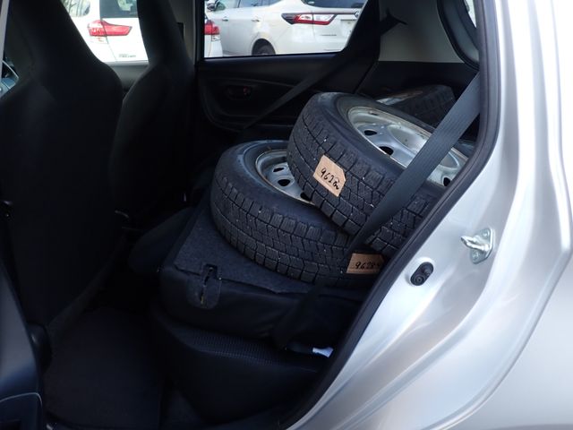 Toyota VITZ 2018-04 192485-20