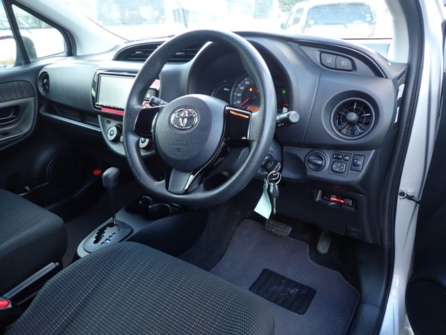 Toyota VITZ 2018-04 192485-8