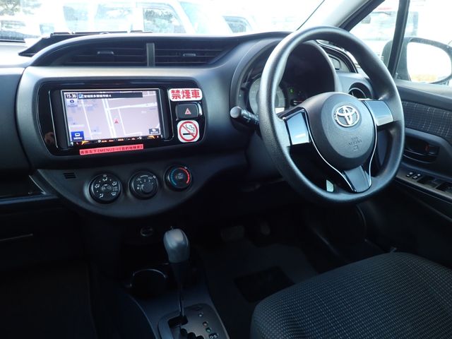 Toyota VITZ 2018-04 192485-1