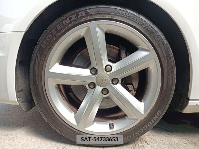 Audi A4 2011-09 292643-15
