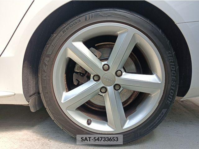 Audi A4 2011-09 292643-17