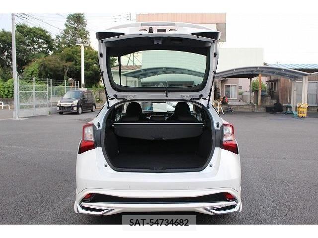 Toyota PRIUS 2020-10 393408-17
