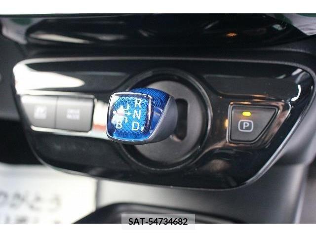 Toyota PRIUS 2020-10 393408-5