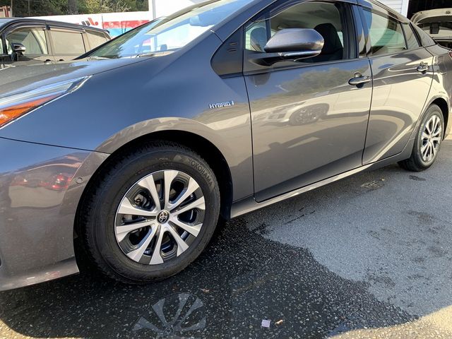 Toyota PRIUS 2019-11 191253-9