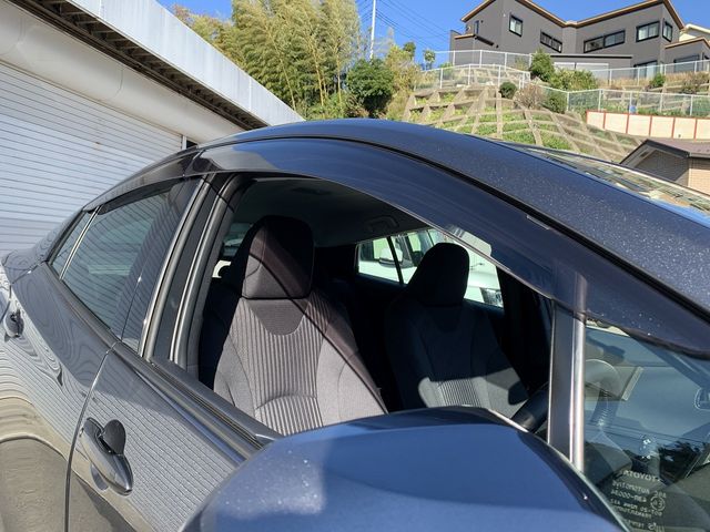 Toyota PRIUS 2019-11 191253-13