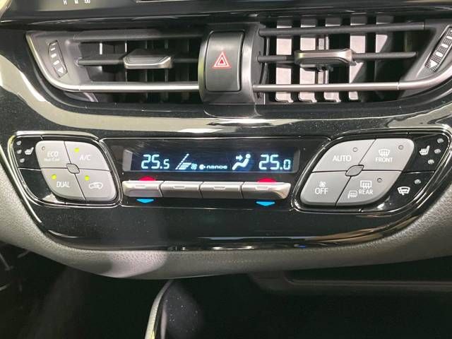 Toyota C-HR 2017-08 13813-7