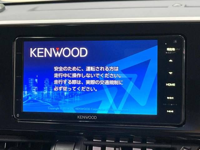Toyota C-HR 2017-08 13813-3