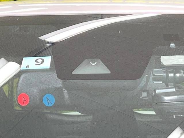 Toyota C-HR 2017-08 13813-2