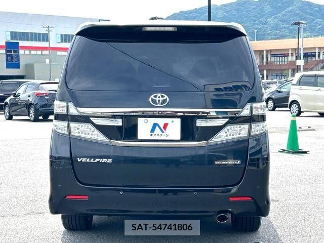 Toyota VELLFIRE 2013-12 329434-18