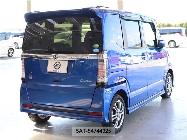 Honda N BOX CUSTOM 2016-05 279268-5