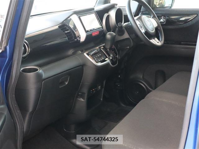 Honda N BOX CUSTOM 2016-05 279268-14