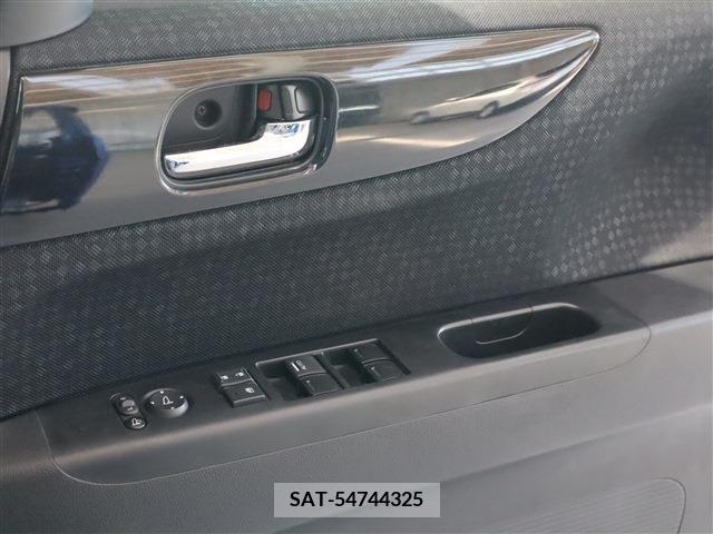 Honda N BOX CUSTOM 2016-05 279268-12