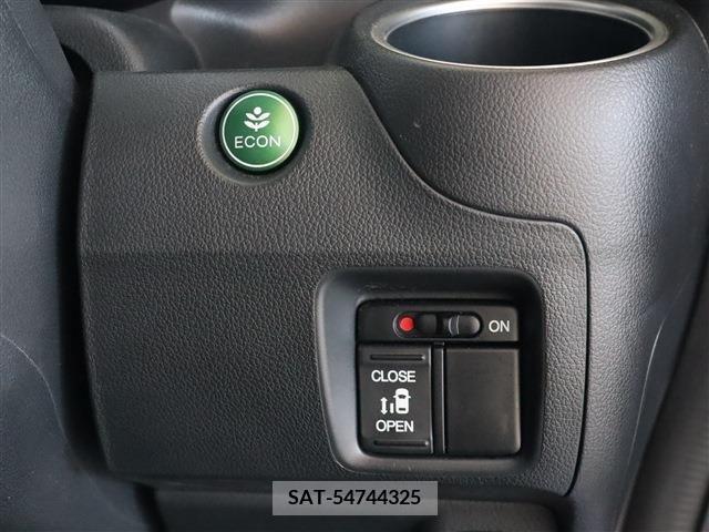 Honda N BOX CUSTOM 2016-05 279268-9