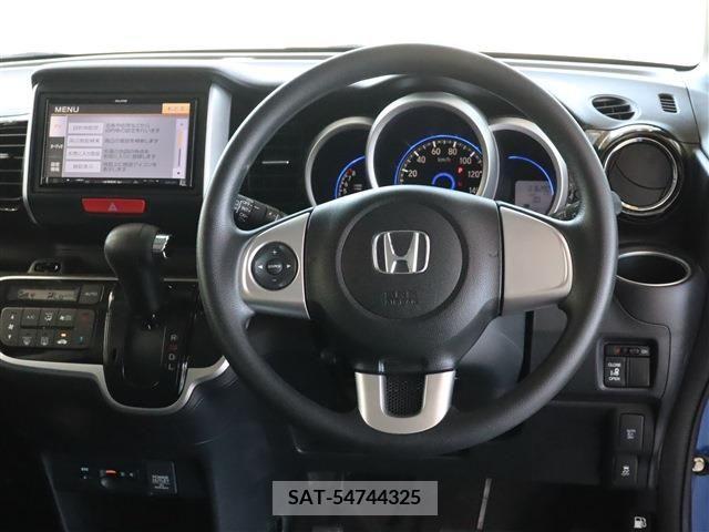 Honda N BOX CUSTOM 2016-05 279268-1