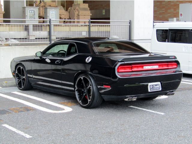Dodge CHALLENGER 2012-05 23178-3