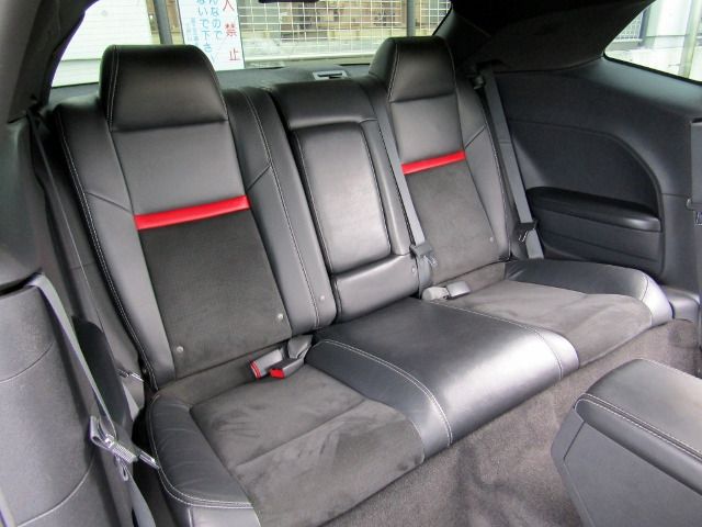 Dodge CHALLENGER 2012-05 23178-11