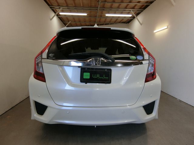 Honda FIT HYBRID 2016-08 18361-8