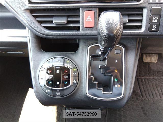 Toyota VOXY 2015-11 321470-19