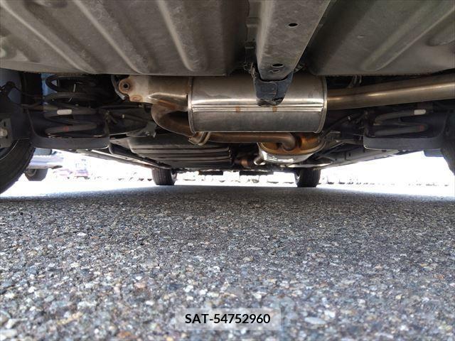 Toyota VOXY 2015-11 321470-7