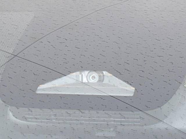 Toyota NOAH 2023-06 28383-3