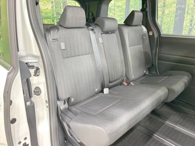 Toyota NOAH 2023-06 28383-9