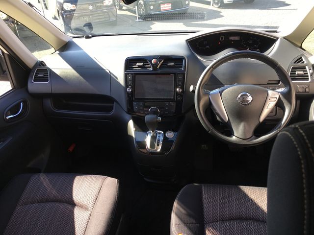 Nissan SERENA 2014-11 183598-5