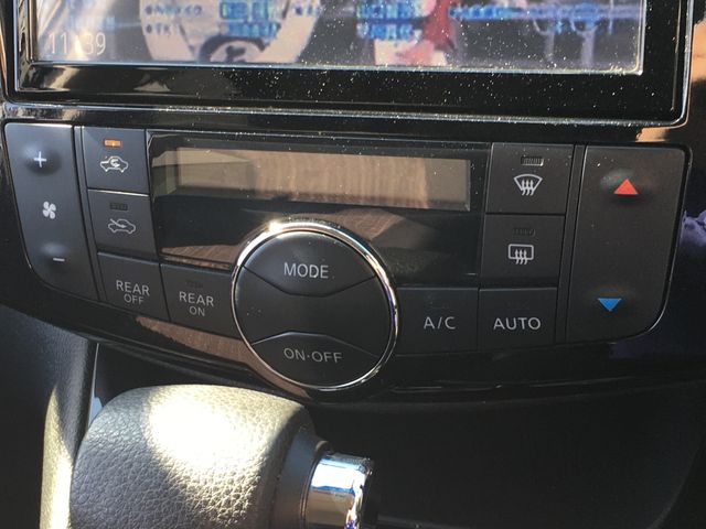 Nissan SERENA 2014-11 183598-12