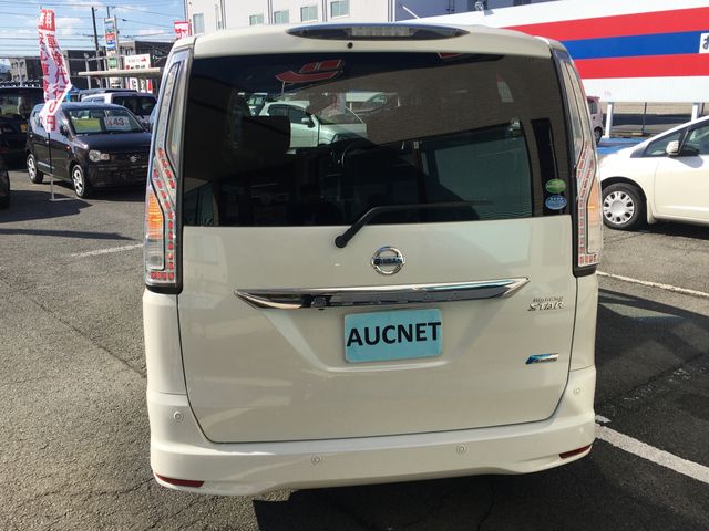 Nissan SERENA 2014-11 183598-4