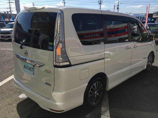 Nissan SERENA 2014-11 183598-3