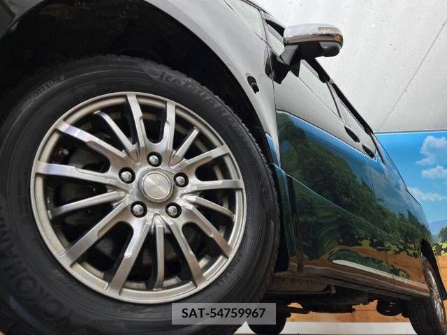 Toyota VOXY 2012-10 255145-13