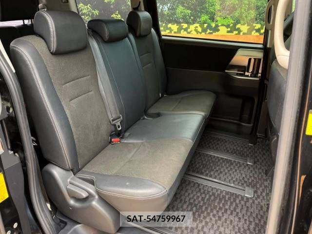 Toyota VOXY 2012-10 255145-8