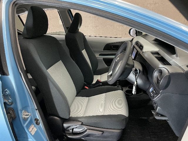 Toyota AQUA 2013-03 6866-10
