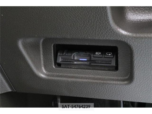 Nissan CUBE 2013-05 201407-11
